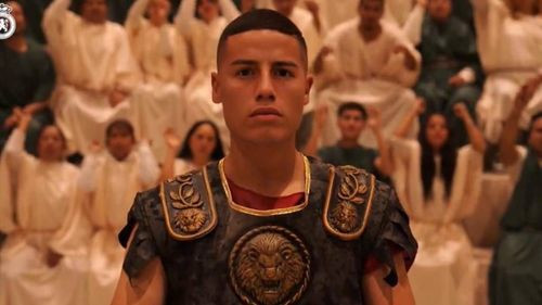James Rodríguez fue presentado en México vestido de Gladiador