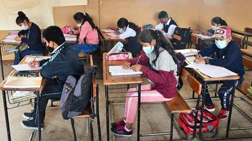 Educación aseguró el retorno a clases este lunes con protocolos de bioseguridad en Santa Cruz