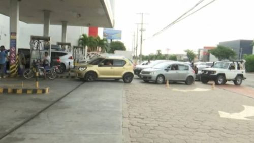 Asosur Santa Cruz denuncia reducción en el suministro de combustible; ANH lo niega