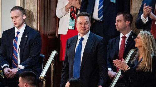 El email de Elon Musk llegó a Italia. No fue bien recibido