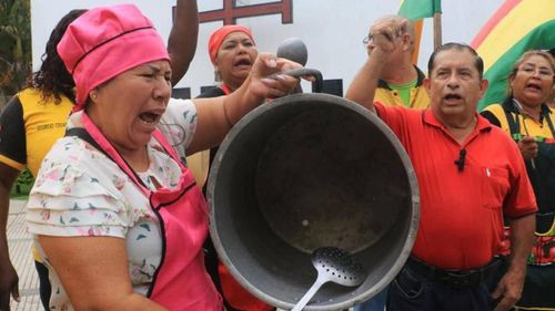 Preparan marcha y paro en La Paz y Arce acelera la dotación de combustibles