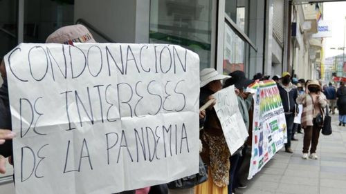 Maestros de La Paz proponen nacionalizar la banca y la agroindustria para enfrentar la crisis