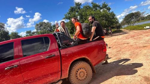 Expulsan del país a 20 extranjeros de Kailasa que intentaron asentarse en territorios indígenas