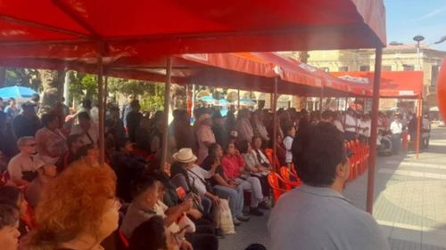 Deportes ¡Todos con la verde! Habilitaron pantallas gigantes en Cochabamba para el partido de Uruguay y Bolivia