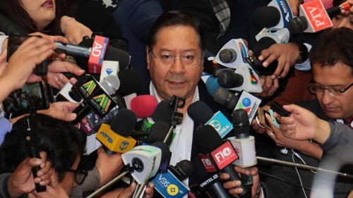 Arce rechaza “imposición de aranceles” de EE.UU. y teme que se genere una “recesión mundial”