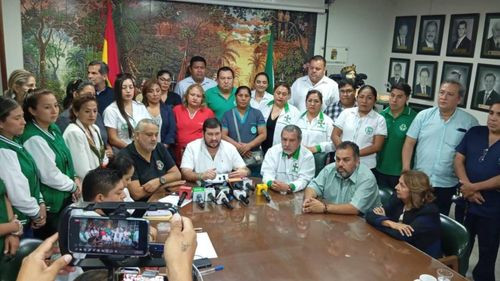 Cívicos intervendrán en la crisis del sector salud: “No se puede tolerar que se atiendan a personas en el piso”