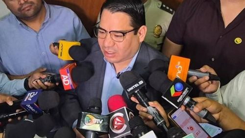 Orden de aprehensión contra Evo Morales continúa vigente