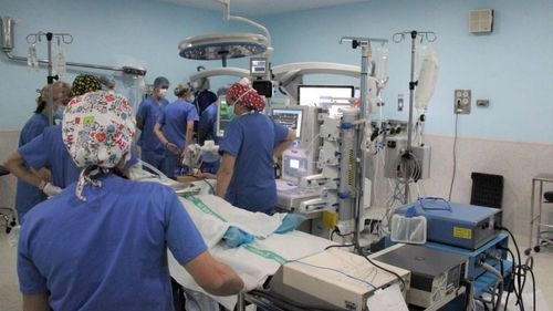 Hospital de Montero conmemora el Día Mundial del Parkinson con avances médicos