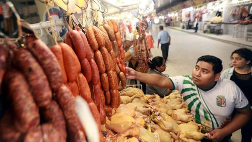 El alza en el precio del chorizo baja el entusiasmo por seguir la tradición de San Juan