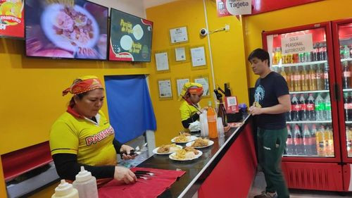 Escasez de pollo ocasiona cierre de restaurantes en Cochabamba