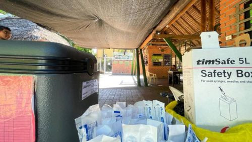 Refuerzan los puntos de vacunación en hospitales móviles, centros de salud y hasta en el zoológico