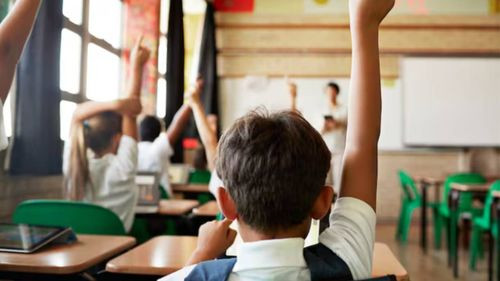 Evalúan si las clases serán virtuales o si se prolongará el receso escolar en Santa Cruz