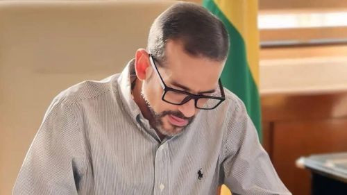 Camacho anuncia plan con auditorías, mejoras en el Tahuichi y soluciones para salud