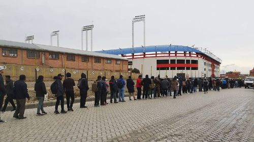 Anuncian arresto de revendedores de entradas para el partido Bolivia - Colombia