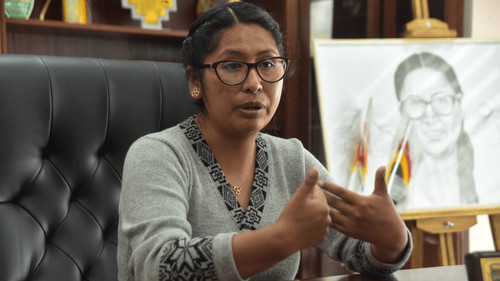  Alcaldesa de El Alto critica a Evo Morales por promover candidatura desde el exterior