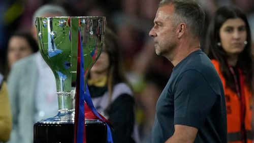 Hansi Flick renueva con el Barcelona hasta junio de 2027