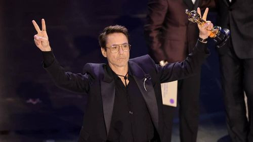Robert Downey Jr. agradece a su esposa en emotivo discurso tras ganar el Oscar