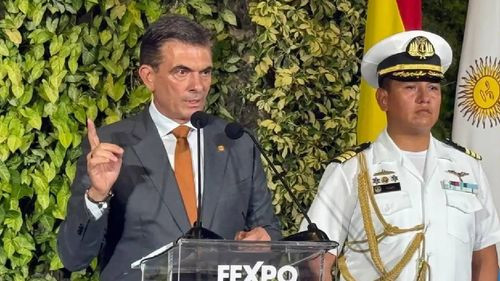  Paz anuncia licitación para el Hub de Viru Viru y nuevas inversiones para Santa Cruz