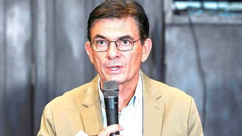 Rodrigo Paz anuncia gabinete cerrado y paquete de decretos para enfrentar la crisis económica Rodrigo Paz anuncia gabinete cerrado y paquete de decretos para enfrentar la crisis económica