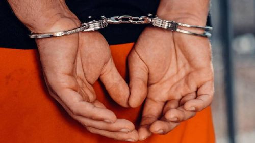 Justicia de Cochabamba envía a la cárcel a un hombre acusado de matar a una pareja de adultos mayores