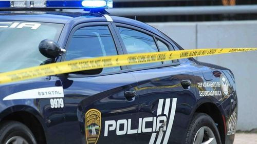 Un veterano policía de Puerto Rico asesina a balazos a su ex pareja en un restaurante
