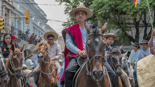 Inicio del Carnaval Chapaco 2024 en Tarija: Tradición, Color y Alegría