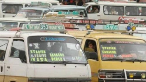 Choferes de El Alto frenan paro indefinido hasta el miércoles
