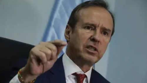 Tuto ve que la decisión de Camacho pone nuevamente a Bolivia por encima de sus aspiraciones personales