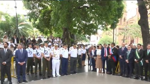  Autoridades rinden homenaje a Santa Cruz en sus 216 años de gesta libertaria