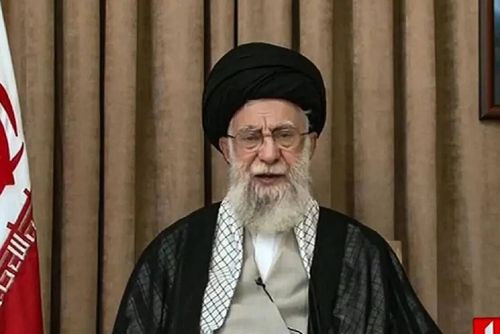 Khamenei reaparece en público tras alto el fuego con Israel y envía mensaje de liderazgo a la nación