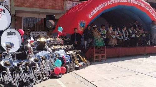 La Alcaldesa Eva Copa inaugura la gestión escolar 2024 con nuevas aulas e instrumentos musicales en El Alto