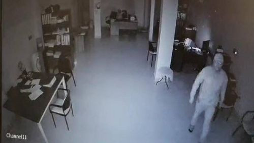 Robo en Tienda de Calzados en el Mercado Mutualista Deja Pérdidas de $13,000