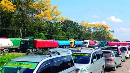 Conflictos por carretera se complica con afines al MAS y asamblea de la cruceñidad en ciernes