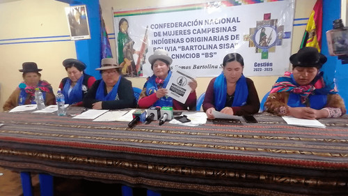 Bartolinas Sisa piden a Evo Morales no dividir a las Organizaciones Sociales