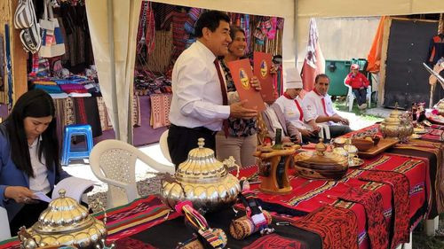 Celebración del Día del Artesano en Bolivia: ferias y reconocimientos en todo el país