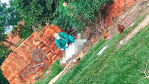 Feminicidio: Fiscalía investiga la muerte de una mujer que fue encontrada en el patio de su casa en el municipio de Warnes