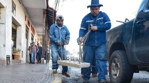 Alcaldía reemplaza tapas de alcantarilla por estructuras de hormigón para evitar robos