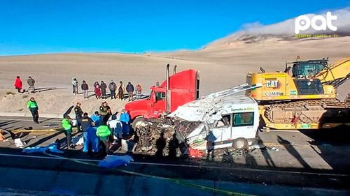 Tragedia en carretera Binacional Moquegua-Puno deja 14 muertos, entre ellos músicos bolivianos