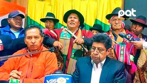 Vocales del TED de La Paz retenidos por los ponchos rojos ante rechazo de nueva cartografía electoral