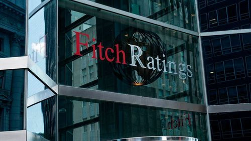 Fitch pide ajustes fiscales para recuperar reservas en Bolivia
