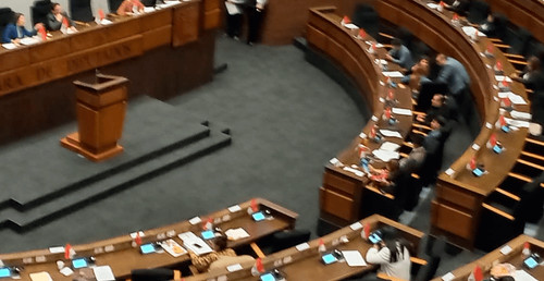 Diputados tratarán ley de alivio tributario con presencia del ministro de economía