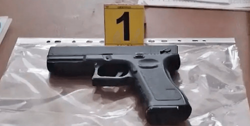 Cochabamba: estudiante genera alarma al manipular arma de juguete en colegio