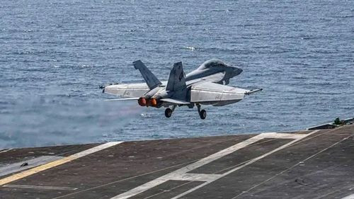 Imagen de Irán bombardea base militar de EE. UU tras ataques en el estratégico Estrecho de Ormuz
