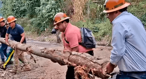 Imagen de Cooperativistas mineros desbloquean la ruta La Paz-Caranavi