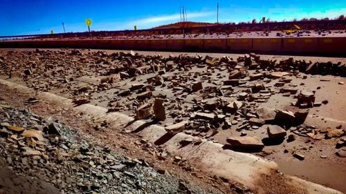 Denuncian el uso de explosivos en la ruta Oruro-Cochabamba para provocar caída de rocas y daños en la capa asfáltica