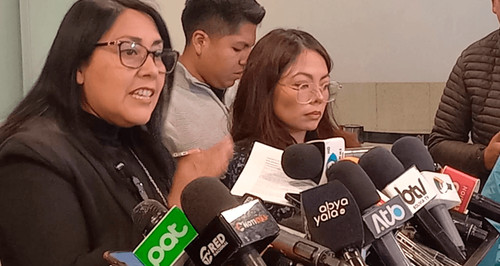 Senadora respalda destitución del gerente de BOA