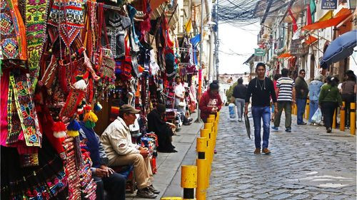 Imagen de Bolivia desciende en el Índice de Paz Global 2026, aunque se mantiene en una posición intermedia en la región