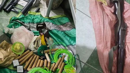 Imagen de Cuatro aprehendidos tras hallar armas y explosivos en dos camiones