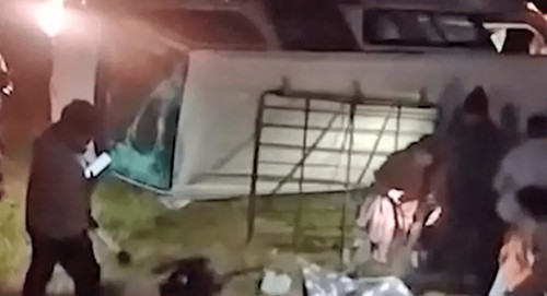 Imagen de Vuelco de minibús en la ruta nueva cochabamba - santa cruz deja pasajeros heridos