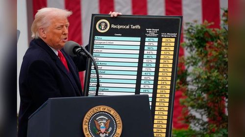 Trump amenaza con nuevos aranceles del 50% a China si no retira medida de represalia